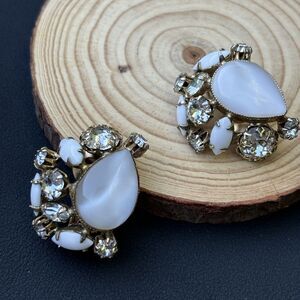 Schreiner Unsigned White Glass Rhinestone Earrings Clip On PAT PEND marked 1950s
